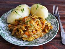 Fot. MIENTA, Młoda kapusta z młodymi ziemniaczkami