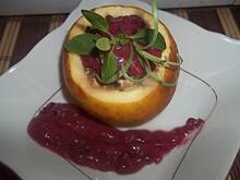 Fot. BeatrisL, Grillowane jabłka z kurczakiem i sosem borówkowym