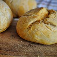 Pikantne bułeczki z chorizo