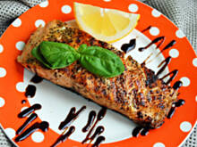 Fot. domaskowa, Grillowany łosoś z sosem balsamico