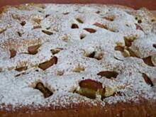 Fot. Anna Z, Ucierane ciasto z rabarbarem