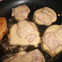 Kąski w drożdżowym cieście.