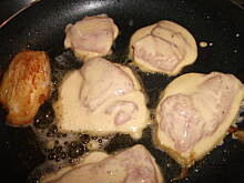 Fot. agnieszkaluton, Kąski w drożdżowym cieście.