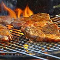 Soczysta karkówka z sosem tzatziki