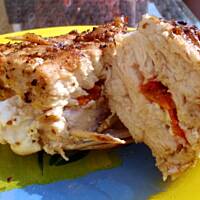 Kieszonki drobiowe z serem feta, mascarpone i suszonymi pomidorami