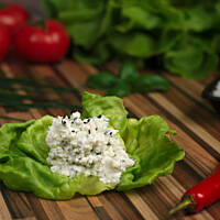 Serek śniadaniowy z bazylią i czarnuszką