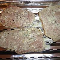 Grillowane sznycelki z fileta indyka w marynacie brzoskwiniowej