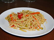 Fot. emma, Makaron Chow Mein z warzywami w  słodkim sosie chili