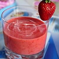 Najprostszy koktajl truskawkowy