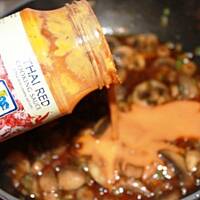 Schab z pieczarkami w sosie Chińskim