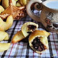 Rogaliki z kremem orzechowym