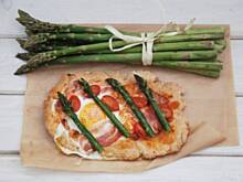 Fot. superbaba4, Wiosenna pizza ze szparagami