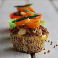 Gryczane babeczki z mięsem i jajkiem