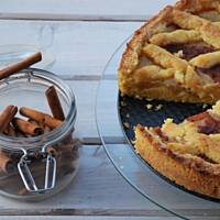 Szarlotka z musem jabłkowym na kruchym spodzie