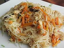 Fot. msewka, Smażony chiński makaron z kurczakiem.