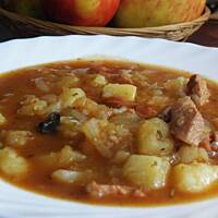 Gulaszowy kapuśniak.