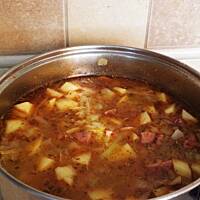 Gulaszowy kapuśniak.