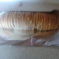 Chlebek serowo-cebulowy z grilla