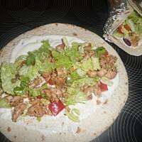 Tortille z kurczakiem i warzywami