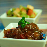 Rabarbar w syropie cukrowo-miętowym