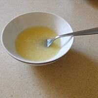 Mus czosnkowy do pieczywa i grillowanego mięsa