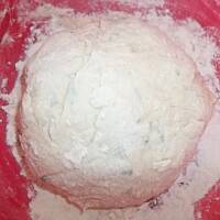 Czosnkowo-ziołowy chlebek z grilla