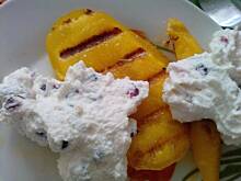 Fot. aniołek1976, Grillowane mango z sosem z sera ricotta i granatu