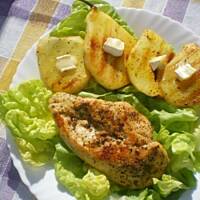 Grillowany kurczak z gruszką i camembertem