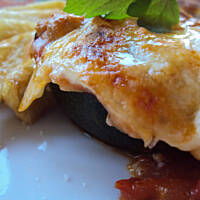 Zapiekanka z cukinii i mięsa mielonego