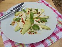 Fot. Hausik, Mozzarella z avocado