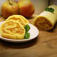 Rolada biszkoptowa jabłkowa