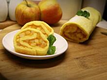 Fot. APM, Rolada biszkoptowa jabłkowa