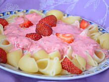 Fot. makusia, Truskawki z mascarpone na kolankach