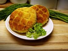 Fot. APM, Kotleciki z ziemniaków i kurczaka