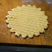 Babeczki z budyniem i truskawkami