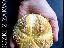 Fot. marialeksandra, Bułki z drożdżami i zakwasem