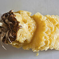 Ananasowe chipsy pieczone na grillu