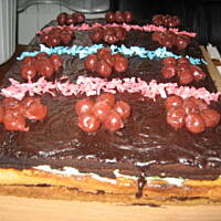 Placek z kompotem z wiśni