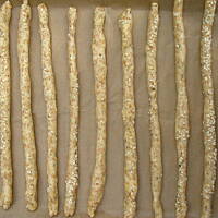 Paluchy ziołowe z otrębami i serem