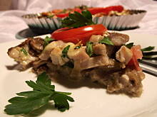 Fot. Agiatis, Tarta ziołowa z pieczarkami