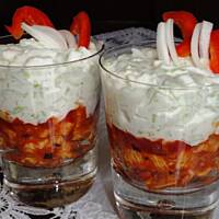 Biało-czerwona sałatka kibica