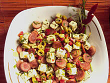 Fot. przejs, Sałatka z parówkami i fetą