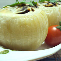 Cebule faszerowane ryżem i grzybami