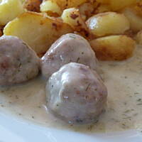 Klopsiki w sosie koperkowym