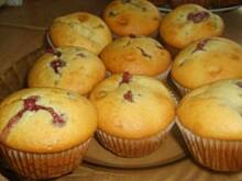 Fot. folosire, Muffinki z budyniem i dżemem