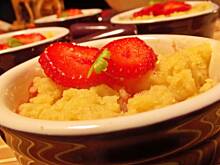 Fot. Agiatis, Truskawki zapiekane pod kruszonką