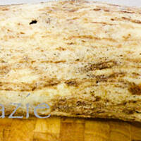 Rolada mascarpone z truskawkami i borówkami