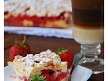 Fot. Brenia, Kruche ciasto z truskawkami