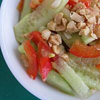 Orientalna sałatka z ogórka