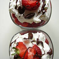 Najprostszy deser truskawkowy